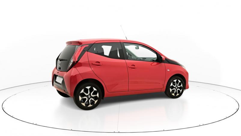 Vente en ligne Toyota Aygo 5P 1.0 VVTi 72ch Automatique/5 X-play au prix de 14 010 €
