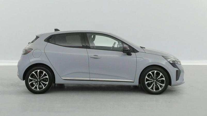 Vente en ligne Renault Clio 1.0 TCe 90ch Techno au prix de 16 990 €