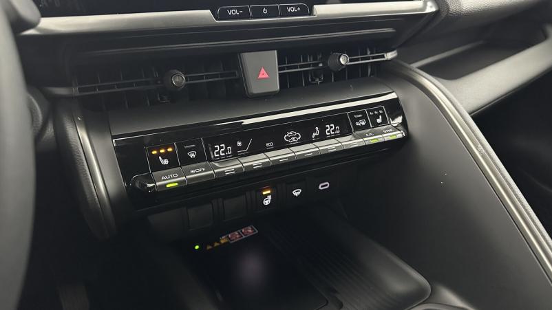Vente en ligne Toyota C-HR C-hr II 1.8 Hybrid 140ch Design au prix de 31 400 €