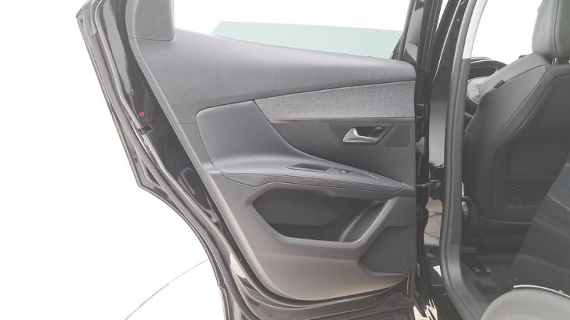 Vente en ligne Peugeot 3008  1.2 PureTech S&S 130ch Automatique/8 Allure au prix de 21 620 €