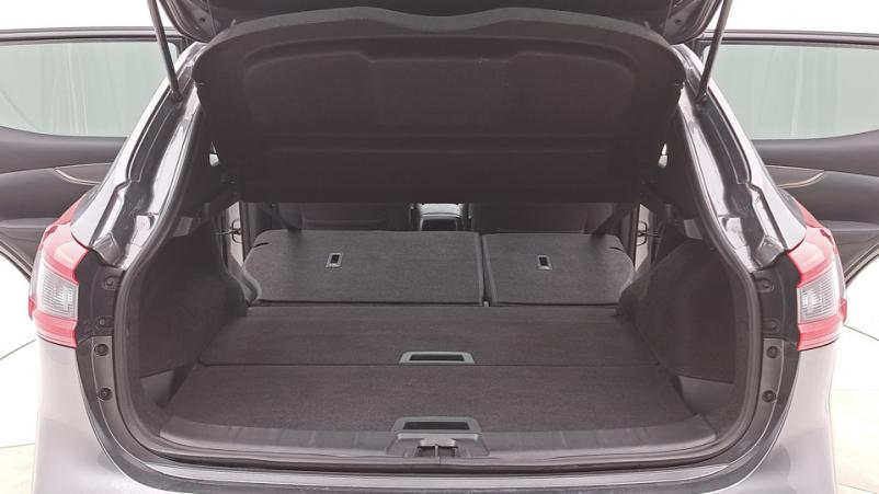 Vente en ligne Nissan Qashqai 3  1.3 DIG-T 140ch Manuelle/6 N-connecta au prix de 17 560 €