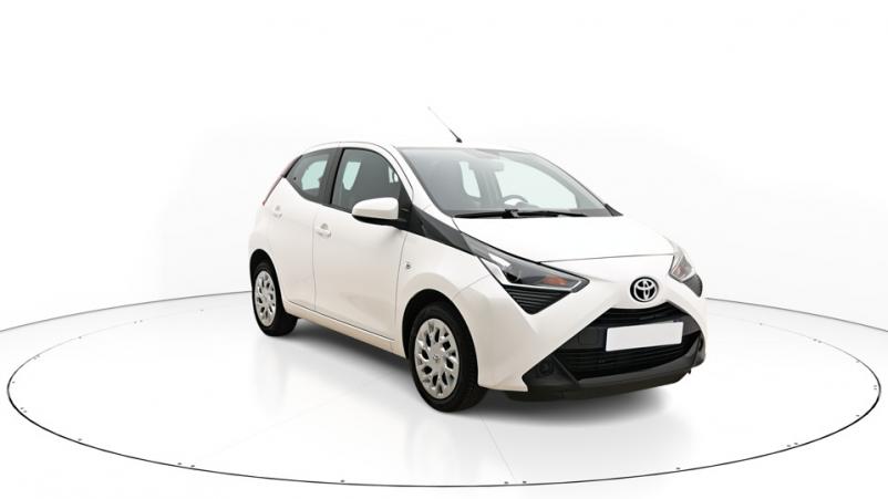 Vente en ligne Toyota Aygo 5P 1.0 VVTi 72ch Automatique/5 X-play au prix de 12 790 €