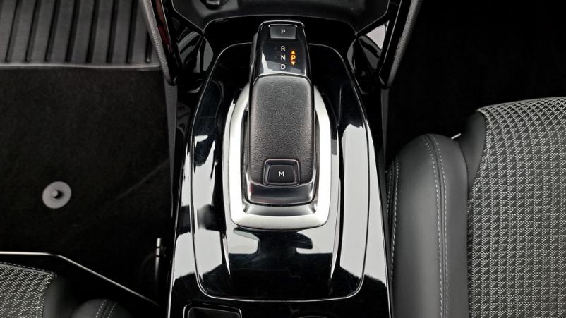 Vente en ligne Peugeot 208  1.2 PureTech S&S 130ch Automatique/8 Gt au prix de 19 090 €
