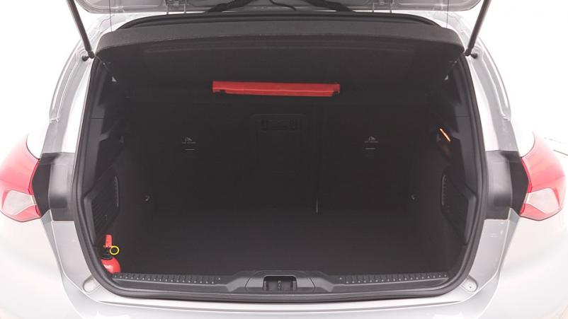 Vente en ligne Ford Focus 5P 1.0 EcoBoost mHEV 155ch Manuelle/6 St-line x au prix de 20 910 €