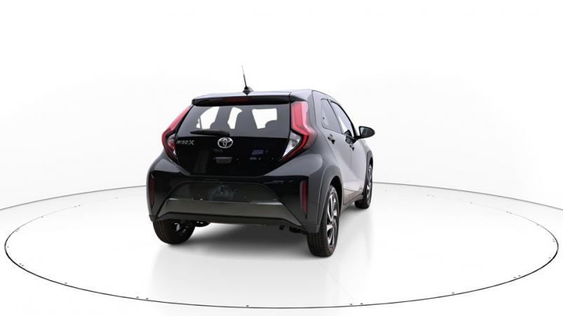 Vente en ligne Toyota Aygo  1.0 VVTi 72ch Automatique/1 Design au prix de 18 070 €