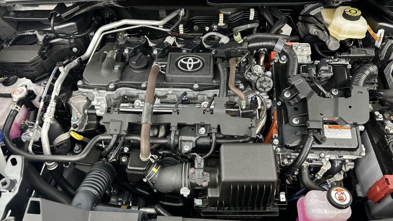 Vente en ligne Toyota C-HR C-hr II 1.8 Hybrid 140ch Design au prix de 31 400 €