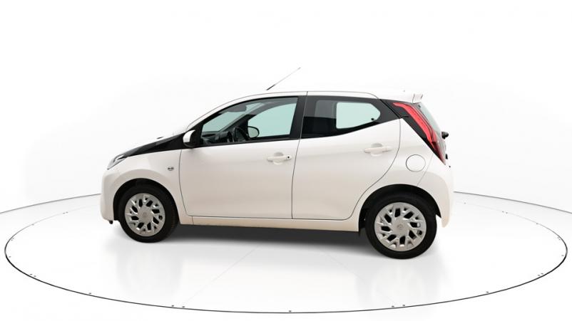Vente en ligne Toyota Aygo 5P 1.0 VVTi 72ch Automatique/5 X-play au prix de 12 790 €