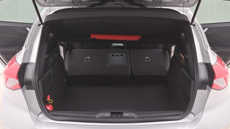 Vente en ligne Ford Focus 5P 1.0 EcoBoost mHEV 155ch Manuelle/6 St-line x au prix de 20 910 €