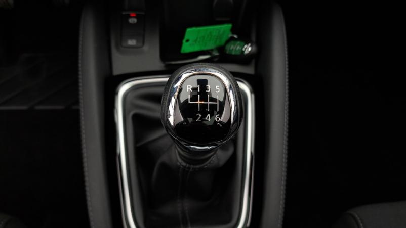Vente en ligne Nissan Qashqai 3  1.3 DIG-T 140ch Manuelle/6 N-connecta au prix de 17 560 €