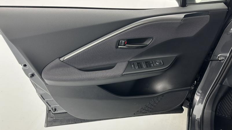 Vente en ligne Toyota C-HR C-hr II 1.8 Hybrid 140ch Design au prix de 31 400 €