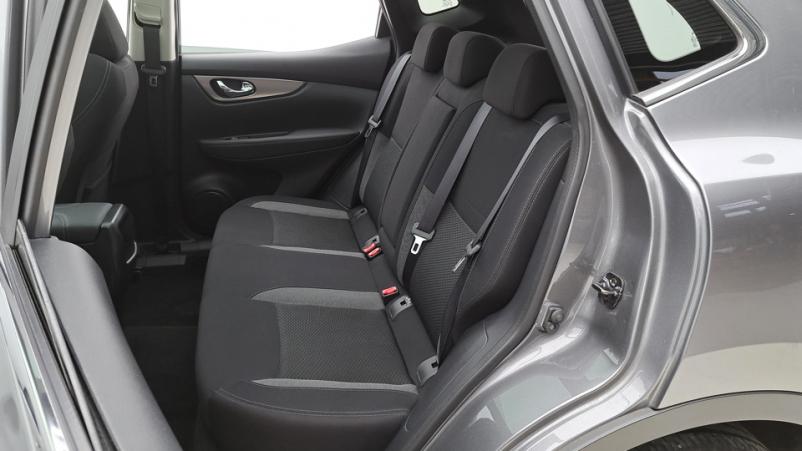 Vente en ligne Nissan Qashqai 3  1.3 DIG-T 140ch Manuelle/6 N-connecta au prix de 17 560 €