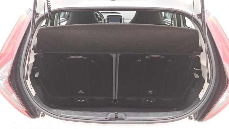 Vente en ligne Toyota Aygo 5P 1.0 VVTi 72ch Automatique/5 X-play au prix de 12 790 €