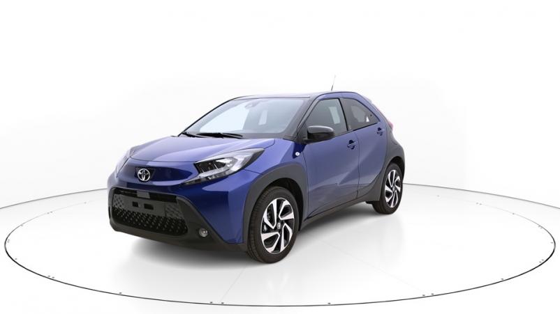 Vente en ligne Toyota Aygo  1.0 VVTi 72ch Automatique/1 Design au prix de 19 390 €