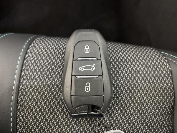 Vente en ligne Peugeot 308 1.5 BlueHDi 130ch Allure EAT8 au prix de 25 990 €