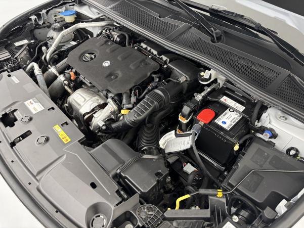 Vente en ligne Peugeot 308 1.5 BlueHDi 130ch Allure EAT8 au prix de 25 990 €