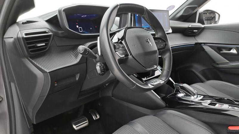 Vente en ligne Peugeot 208  1.2 PureTech S&S 130ch Automatique/8 Gt au prix de 19 090 €