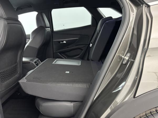 Vente en ligne Peugeot 3008 1.5 BlueHDi 130ch GT Line EAT8 + Attelage au prix de 20 980 €