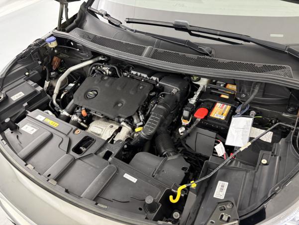 Vente en ligne Peugeot 3008 1.5 BlueHDi 130ch GT Line EAT8 + Attelage au prix de 20 980 €