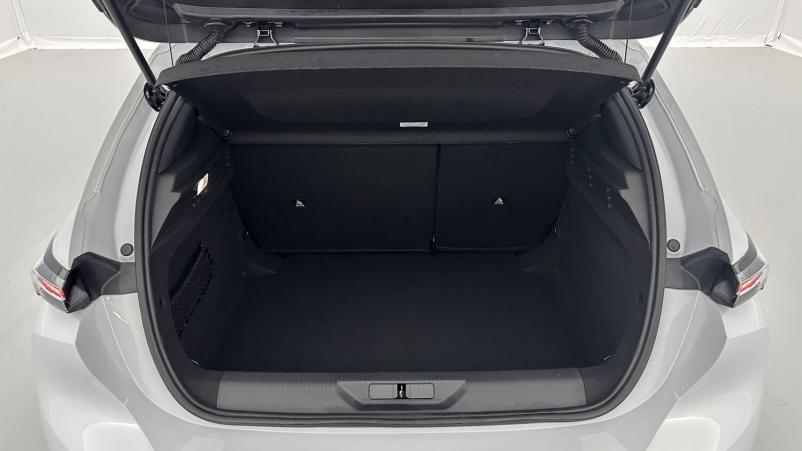 Vente en ligne Peugeot 308 308 III 1.5 BlueHDi 130ch Allure EAT8 au prix de 28 010 €