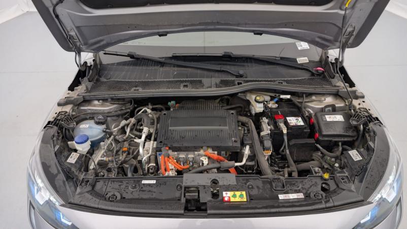 Vente en ligne Peugeot 208 50 KWH 136CH ALLURE au prix de 20 260 €