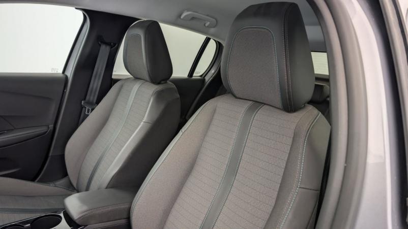 Vente en ligne Peugeot 208 50 KWH 136CH ALLURE au prix de 20 260 €