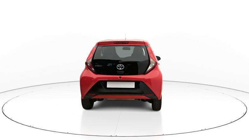 Vente en ligne Toyota Aygo 5P 1.0 VVTi 72ch Automatique/5 X-play au prix de 14 520 €