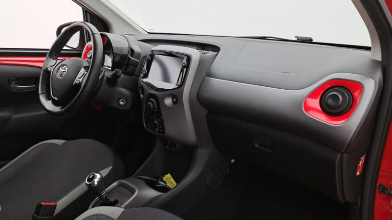 Vente en ligne Toyota Aygo 5P 1.0 VVTi 72ch Automatique/5 X-play au prix de 14 520 €