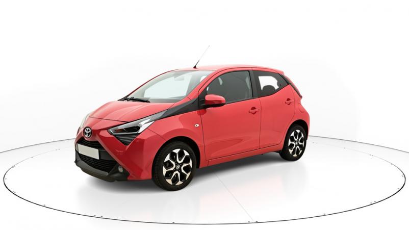 Vente en ligne Toyota Aygo 5P 1.0 VVTi 72ch Automatique/5 X-play au prix de 14 520 €