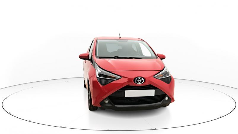 Vente en ligne Toyota Aygo 5P 1.0 VVTi 72ch Automatique/5 X-play au prix de 14 520 €