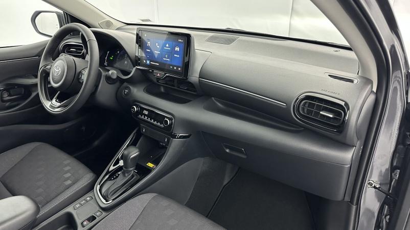 Vente en ligne Toyota Yaris Yaris Hybride 116h Design e-CVT au prix de 25 700 €