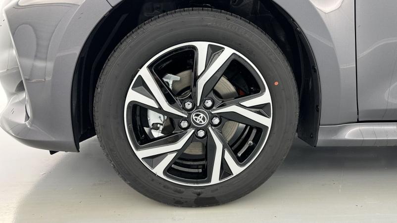 Vente en ligne Toyota Yaris Yaris Hybride 116h Design e-CVT au prix de 25 700 €