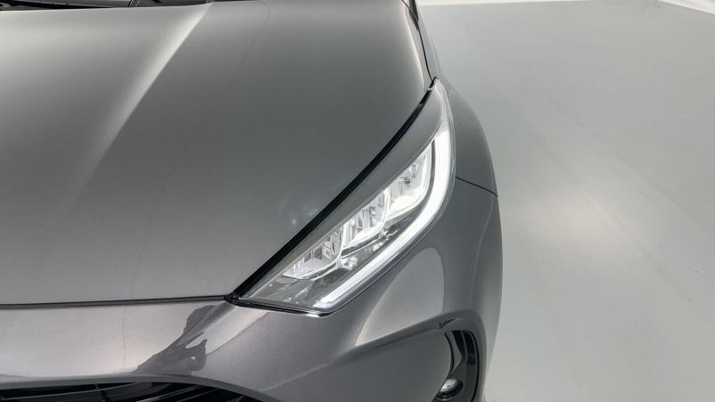 Vente en ligne Toyota Yaris Yaris Hybride 116h Design e-CVT au prix de 25 700 €