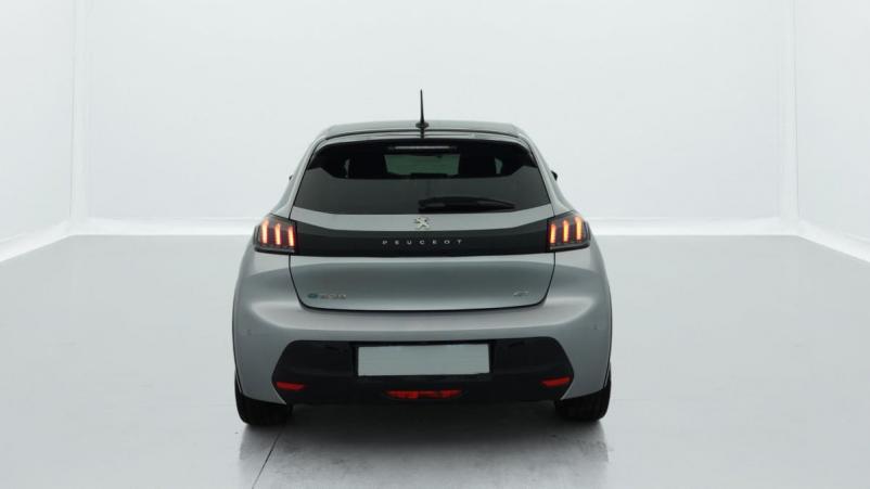 Vente en ligne Peugeot 208 50 KWH 136CH GT au prix de 24 800 €