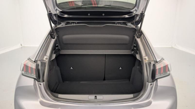 Vente en ligne Peugeot 208 50 KWH 136CH GT au prix de 24 800 €