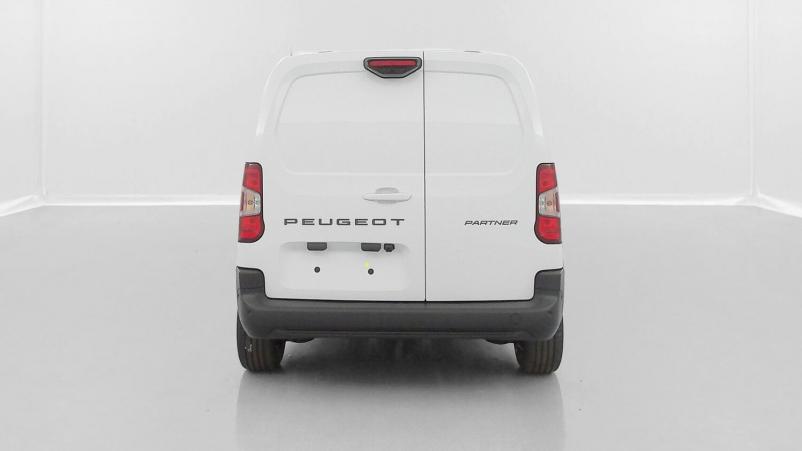 Vente en ligne Peugeot Partner Fourgon Partner III M 650kg BlueHDi 130ch EAT8 au prix de 26 580 €