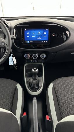 Vente en ligne Toyota Aygo Aygo x 1.0 VVT-i 72ch Design au prix de 17 400 €