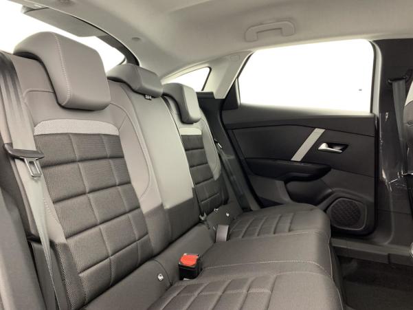 Vente en ligne Citroën C4 HYBRIDE 136 E-DCS6 PLUS au prix de 23 150 €