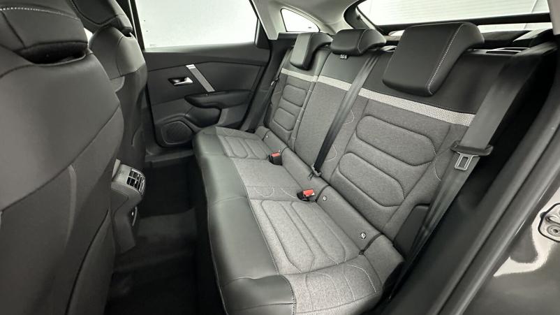 Vente en ligne Citroën C4 C4 III 1.5 BlueHDi 130ch Plus EAT8 au prix de 24 410 €