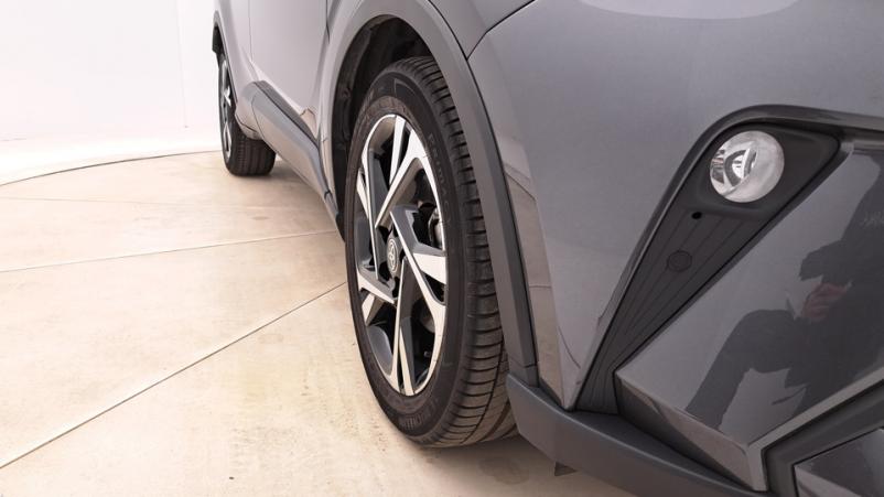 Vente en ligne Toyota C-HR  1.8 Hybrid 122ch Automatique/ Design au prix de 26 190 €