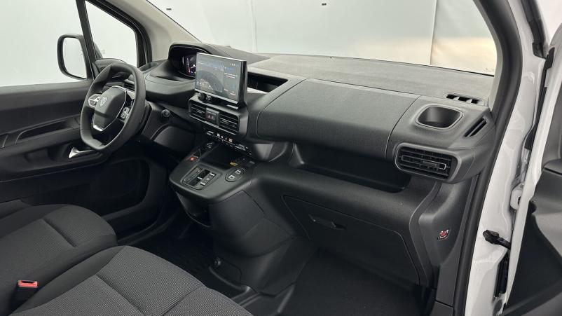 Vente en ligne Peugeot Partner Fourgon Partner III M 650kg BlueHDi 130ch EAT8 au prix de 26 580 €