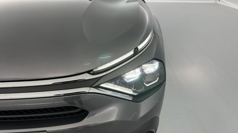 Vente en ligne Citroën C4 C4 III 1.5 BlueHDi 130ch Plus EAT8 au prix de 24 410 €