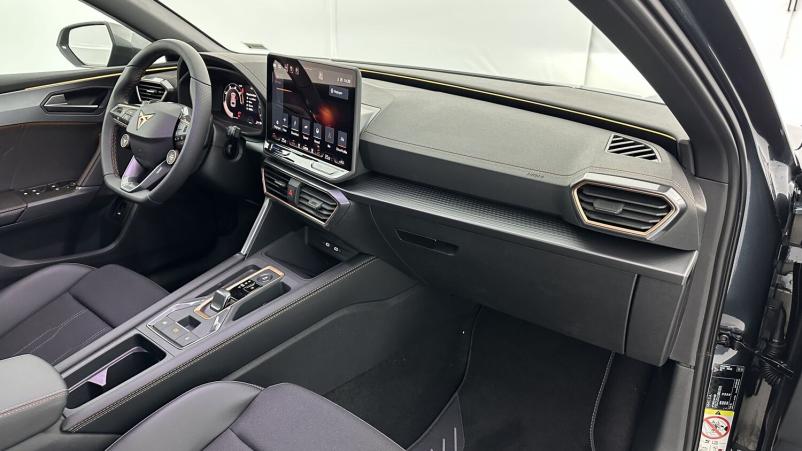 Vente en ligne Cupra Cupra Leon Sportstourer Leon st 2.0 TDI 150ch V DSG7 au prix de 34 400 €