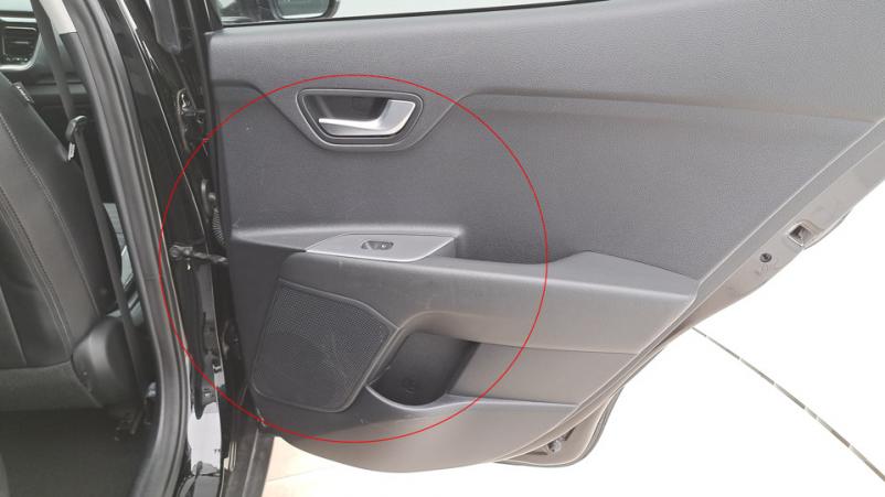 Vente en ligne Kia Stonic  1.0 T-GDI MHEV 120ch Manuelle/6 Gt line au prix de 16 550 €