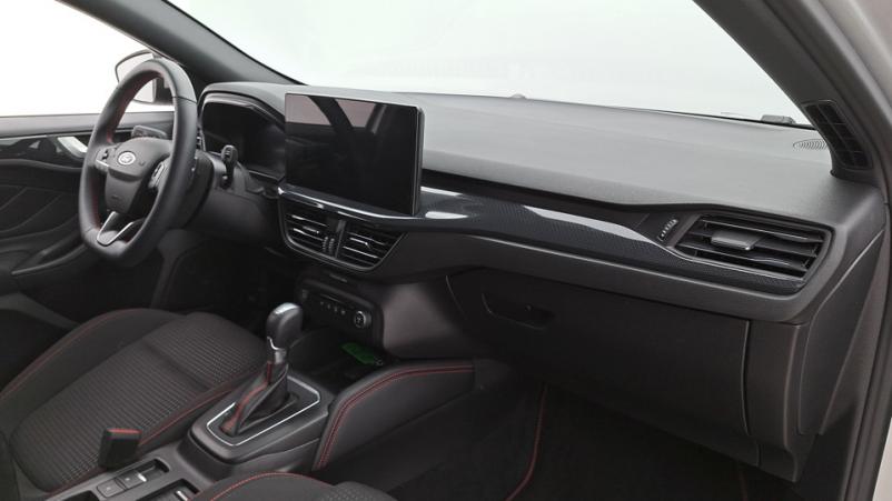 Vente en ligne Ford Focus 5P 1.0 EcoBoost mHEV 155ch Automatique/7 St-line x au prix de 25 680 €