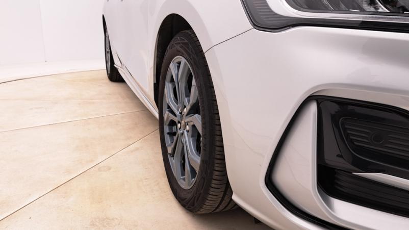 Vente en ligne Ford Focus 5P 1.0 EcoBoost mHEV 155ch Automatique/7 St-line x au prix de 25 680 €
