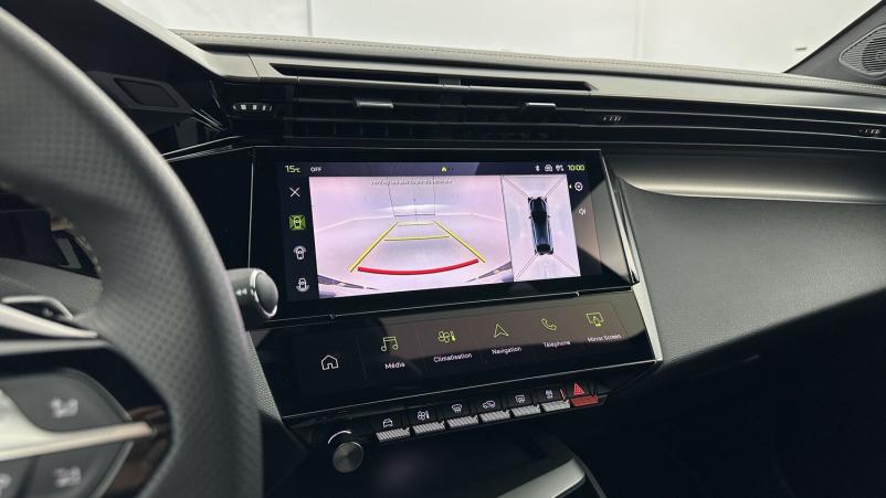 Vente en ligne Peugeot 408 408 1.2 PureTech 130ch GT EAT8 au prix de 28 400 €