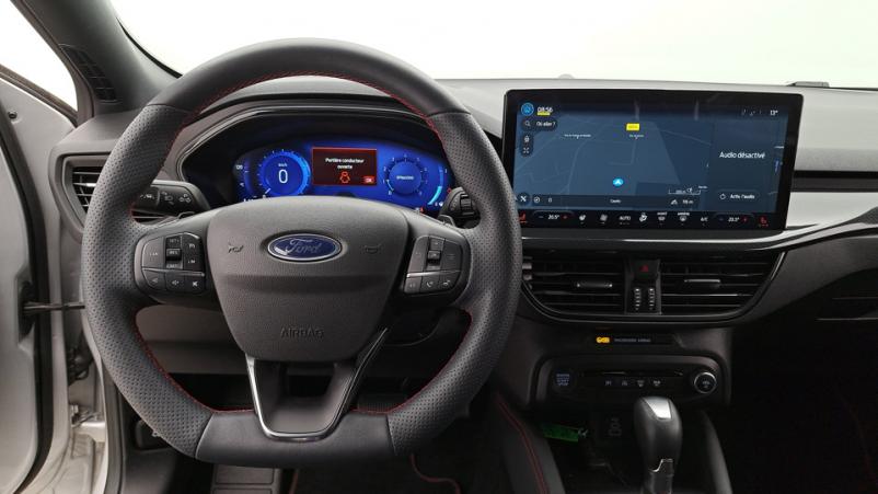 Vente en ligne Ford Focus 5P 1.0 EcoBoost mHEV 155ch Automatique/7 St-line x au prix de 25 680 €