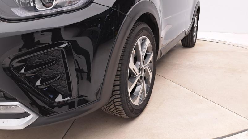 Vente en ligne Kia Stonic  1.0 T-GDI MHEV 120ch Manuelle/6 Gt line au prix de 16 550 €