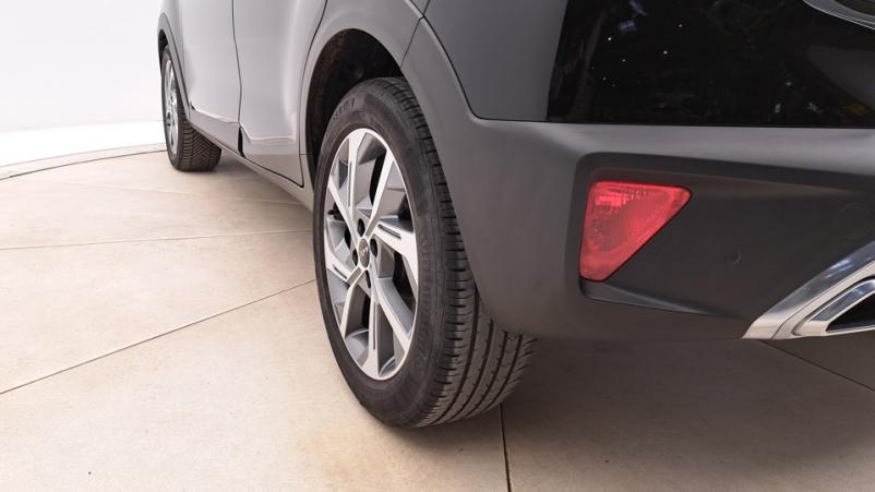Vente en ligne Kia Stonic  1.0 T-GDI MHEV 120ch Manuelle/6 Gt line au prix de 16 550 €