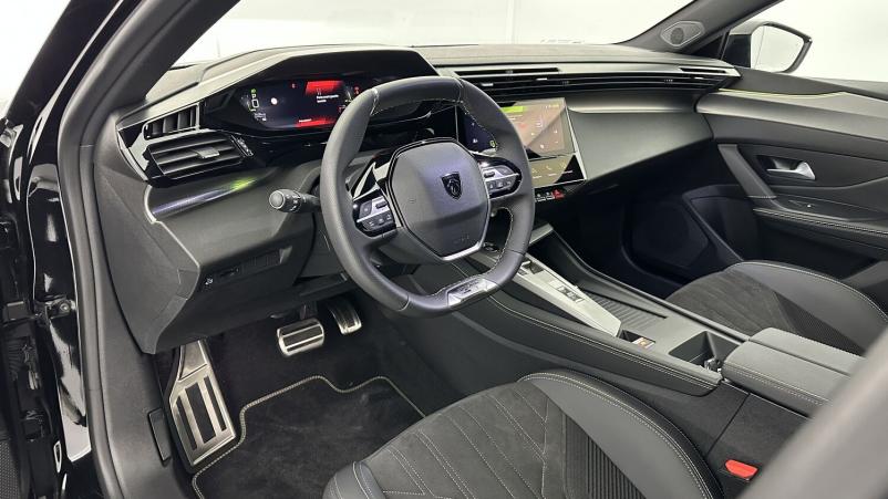 Vente en ligne Peugeot 408 408 1.2 PureTech 130ch GT EAT8 au prix de 28 400 €